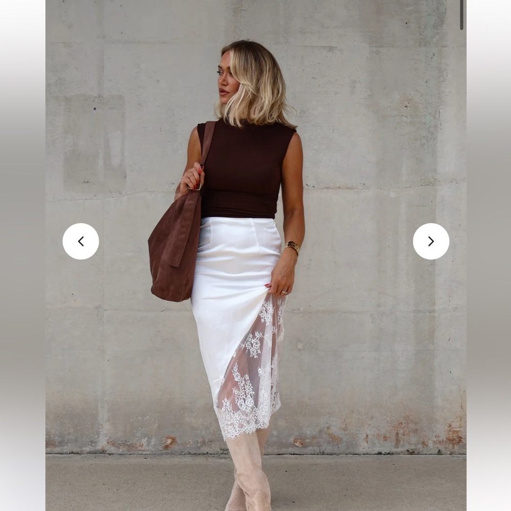 IVORY LACE CONTRAST SKIRT